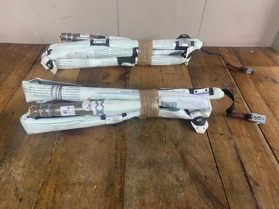 MERCEDES gla 156 kurtyna prawa