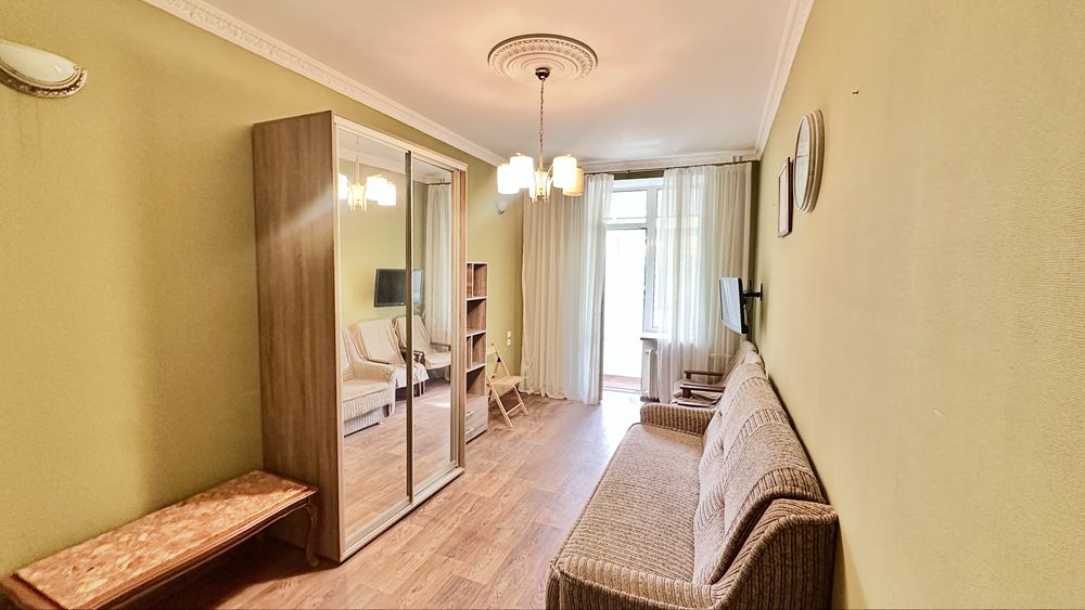 ПРОДАЮ, 2-х кімнатну квартиру В ЦЕНТРІ