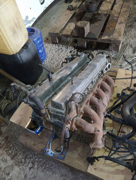 Продам ГБЦ з мотору 7M-GE