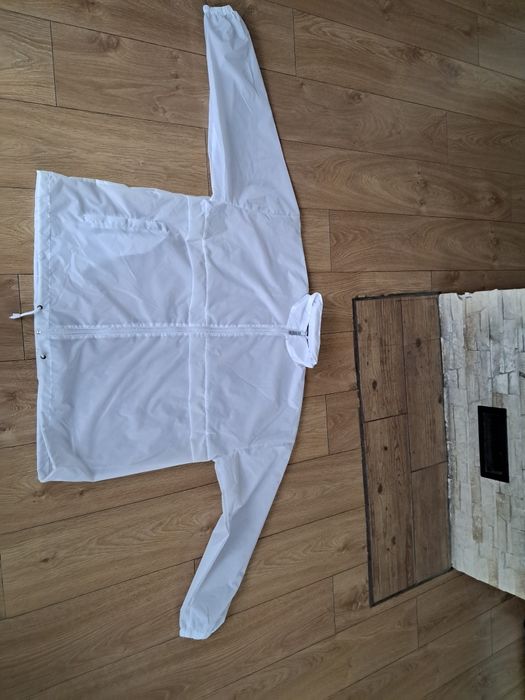 Okolo 30 szt Kurtki przeciwdeszczowe XL,L,M cena za szt
