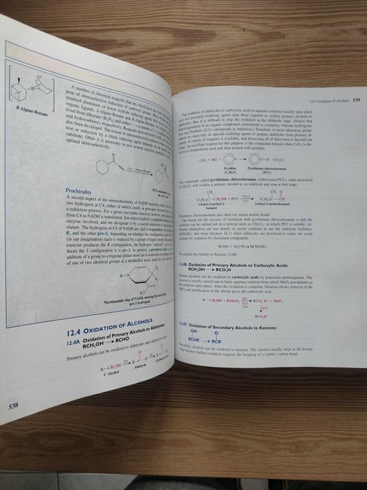 Livro de Química Orgânica, em Inglês