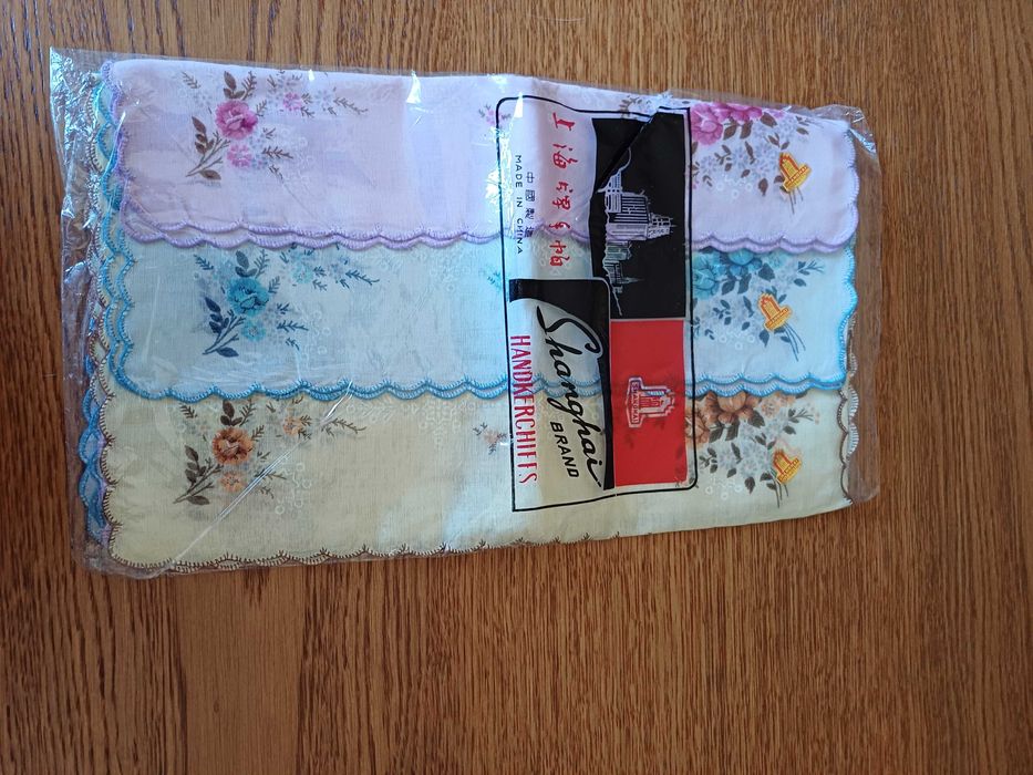 Śliczne nowe bawełniane chusteczki PRL 6 sztuk