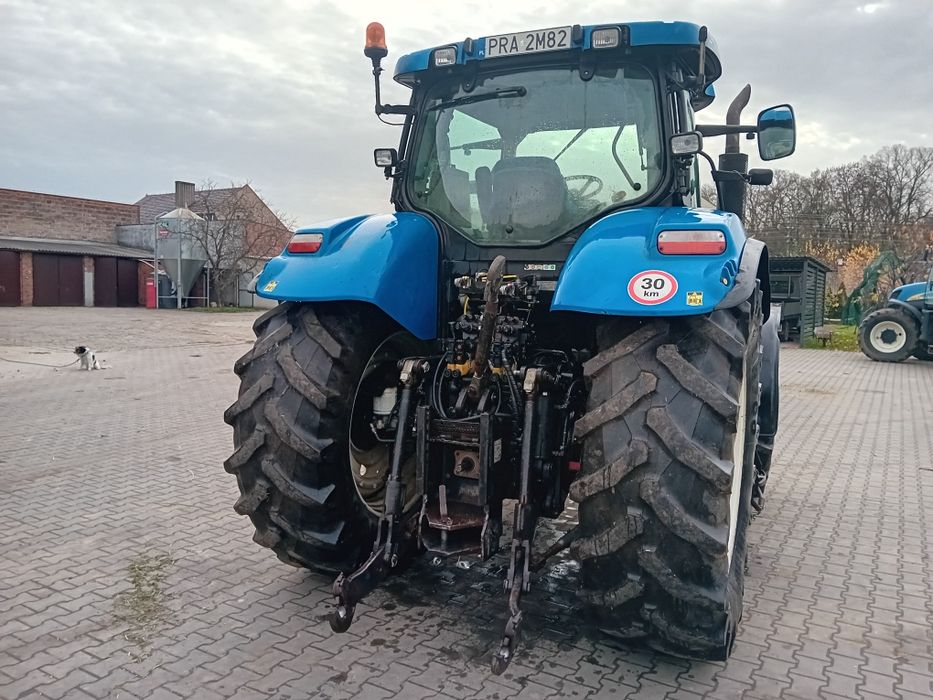 New holland T7030