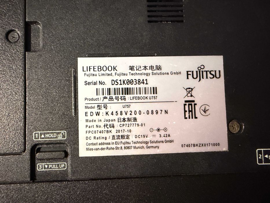 Fujitsu LifeBook U757 Avariado p/Peças