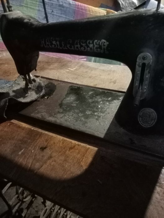 Швейна машинка Антикваріат