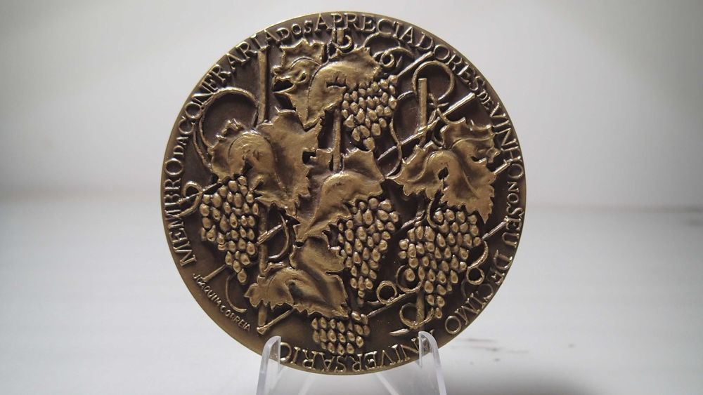 Medalha de Bronze da Nossa Senhora das Uvas
