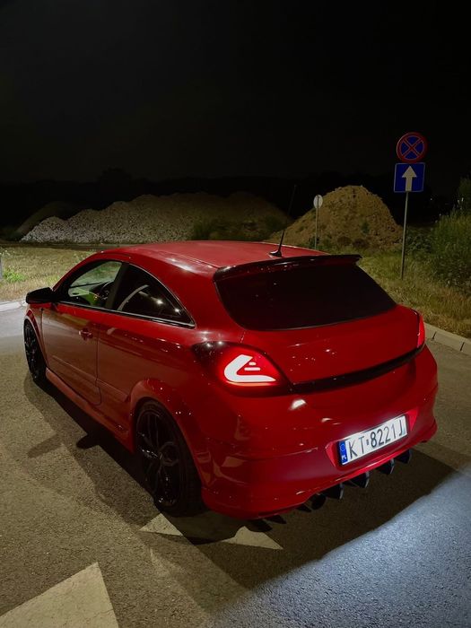 Opel Astra H 2.0T
