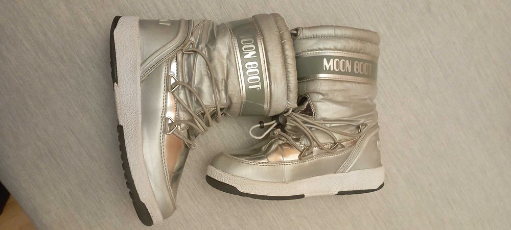 Buty zimowe Moon Boot rozm. 30
