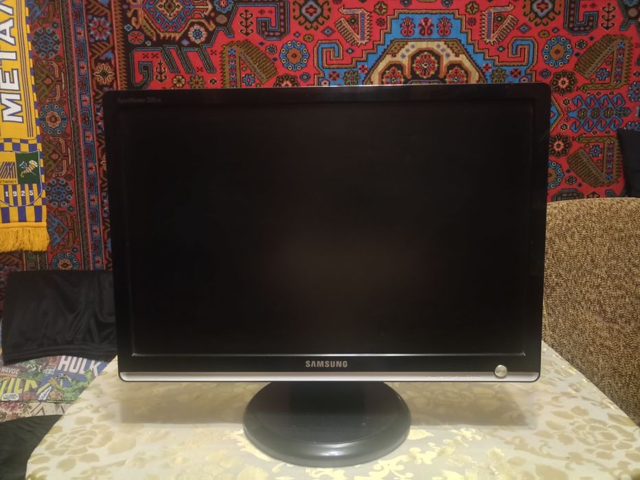 Продам монитор Samsung !