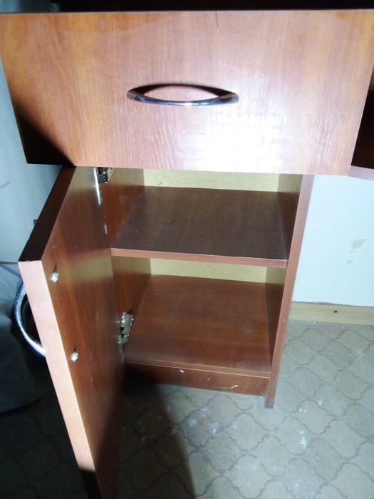 Продам трюмо самовывоз