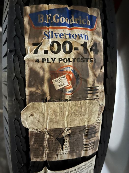 Pneu Clássico 7.00 14
