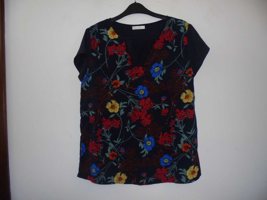 t-shirt de senhora muito linda as flores