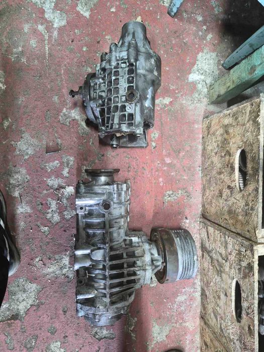Задній редуктор  Volkswagen T4 Диференціал  міст роздатка syncro 4x4