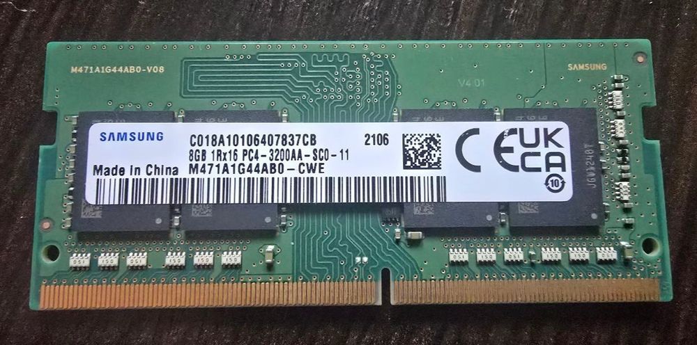 Модуль пам'яті Samsung 8Gb DDR4 PC4-3200