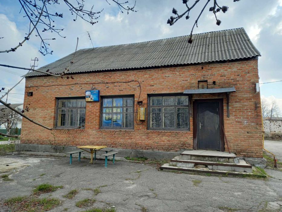 Оренда ( Продаж) приміщення в с. Фурси БЦ район