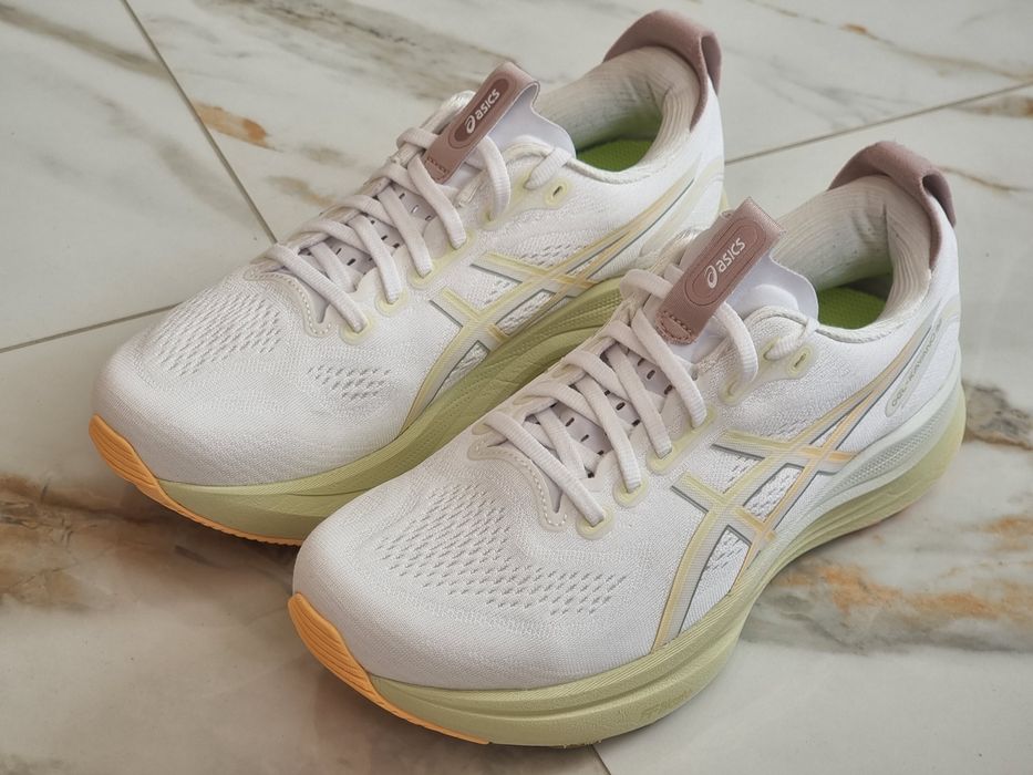 Оригінал 100% кросівки asics kayano 32   euro  41.5