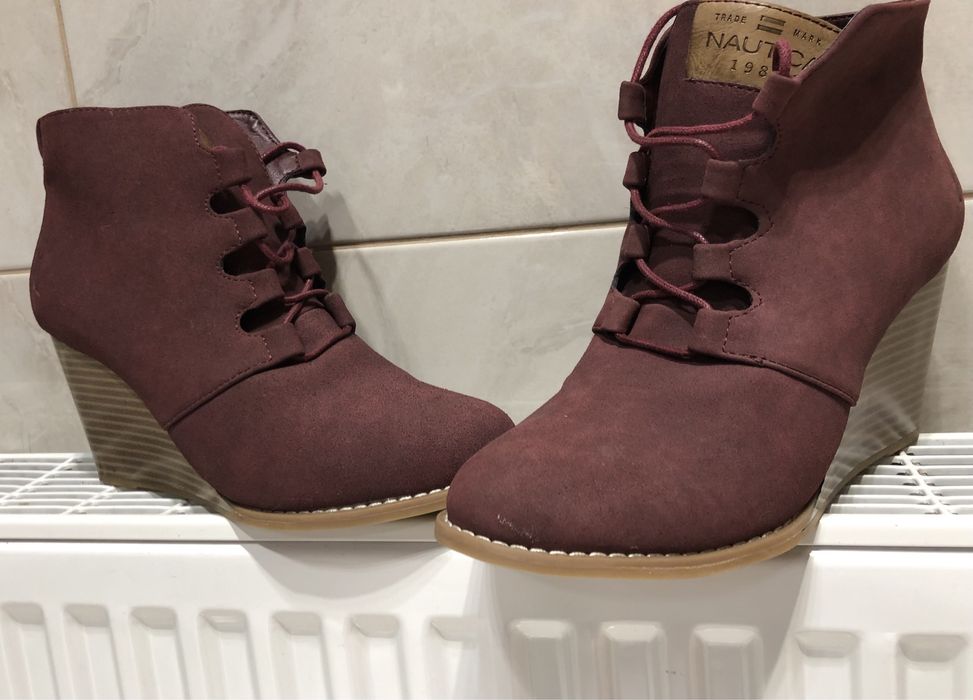 Черевики/сапожки жіночі NAUTIKA розмір 38