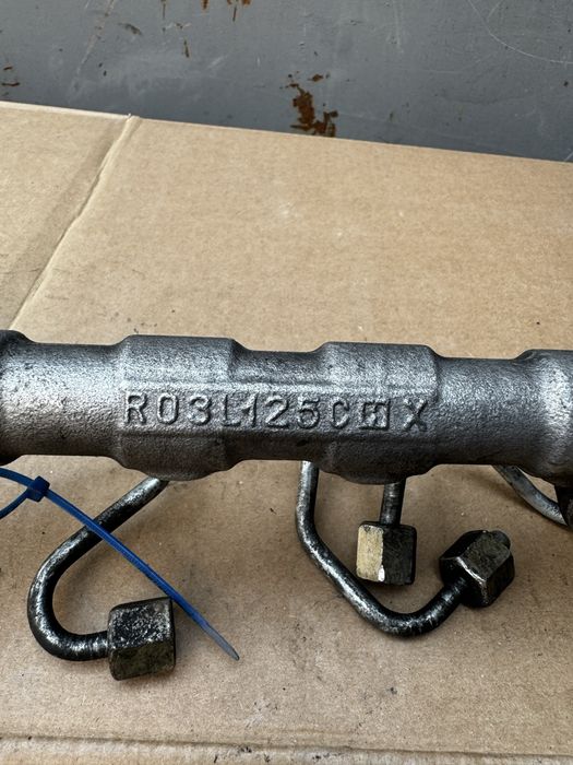 Топливная рампа Volkswagen Passat B7 CC Variant Sharan Crafter