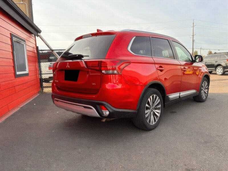 2020 Mitsubishi Outlander SE