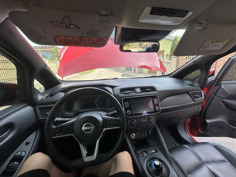Nissan leaf 2022