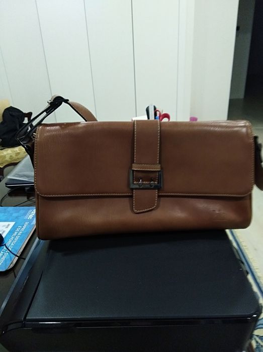 Mala de pele da marca Ruika