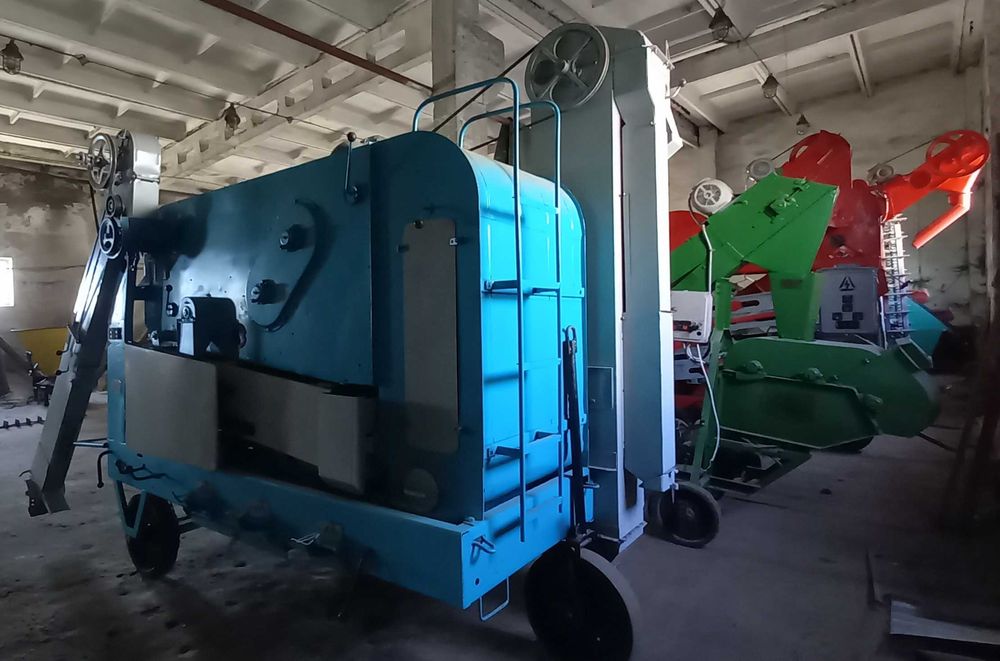 ОВС-25 очисник вороху самопересувний