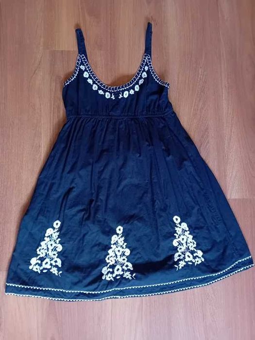 Bawełniana Sukienka Boho KappAhl 36/38 – Haft Kwiaty