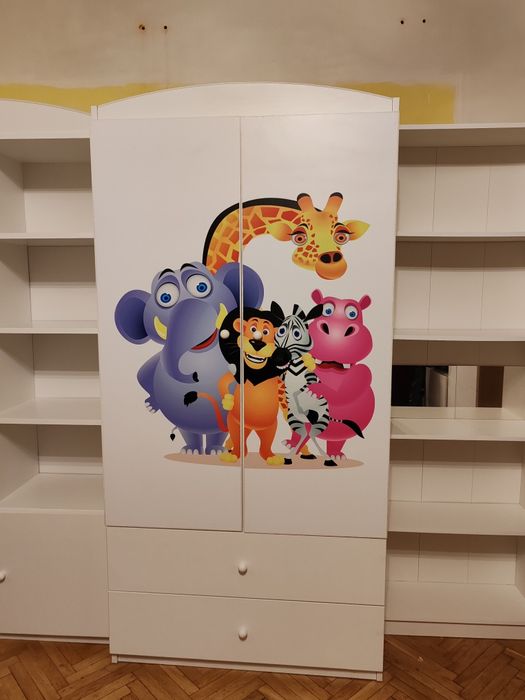 Zestaw mebli dziecięcych