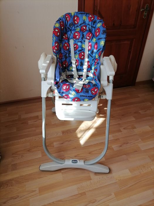 Дитяче крісло для годування