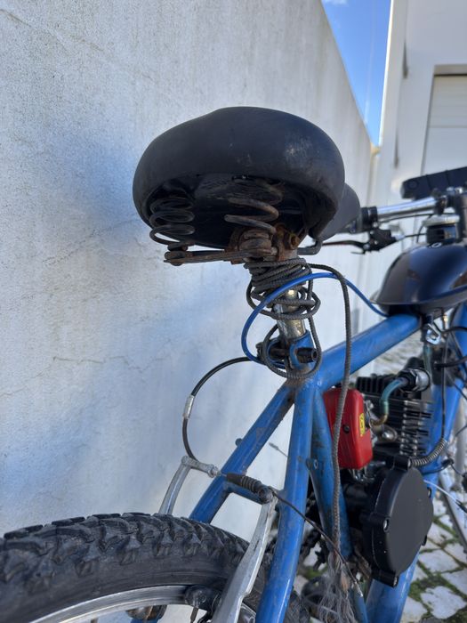 Bicicleta a motor