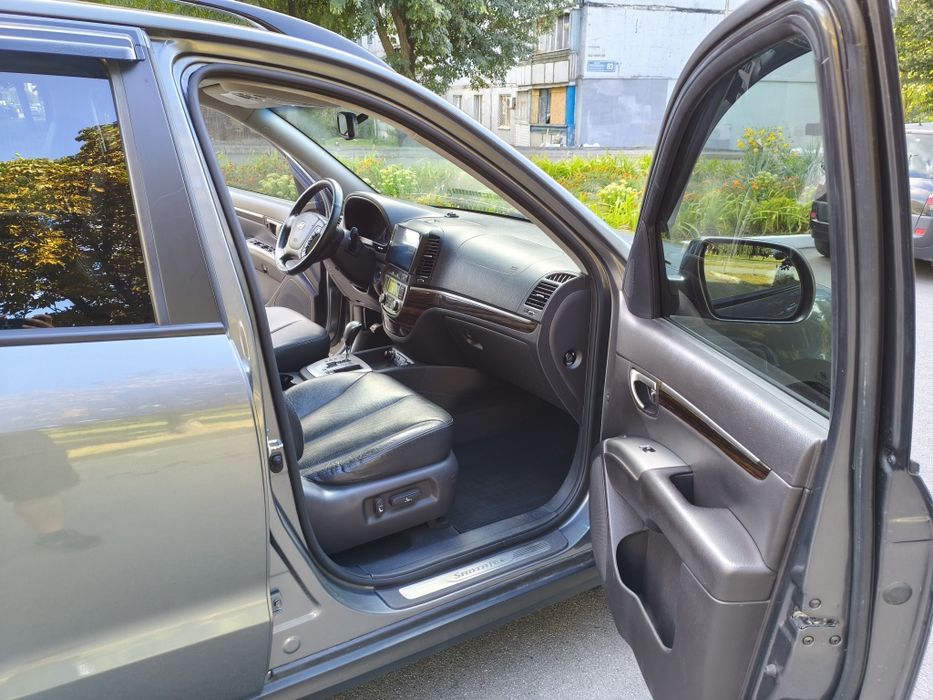 Hyundai Santa FE 2011 VIN KMHSH81BDCU827678 фото оголошення 7 з 24