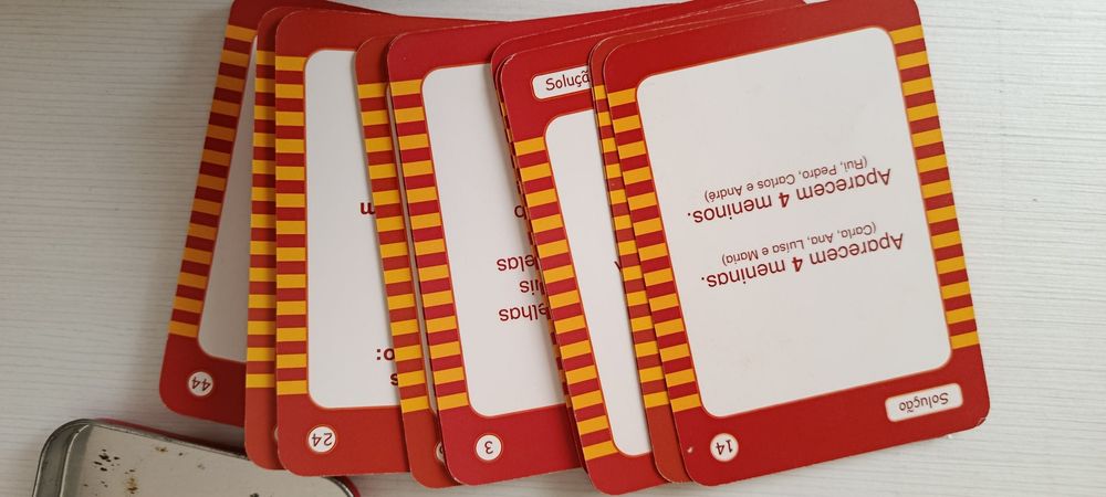 Jogo de Matemática "Aprender a Brincar"