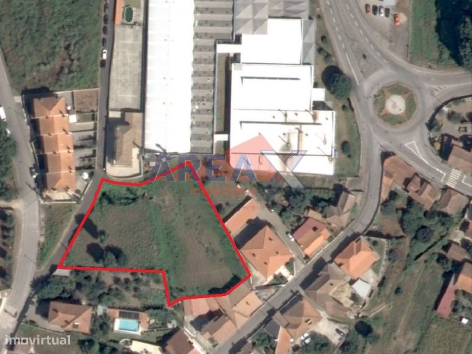 Terreno para construção, classificado no PDM como Espaço Residencia...