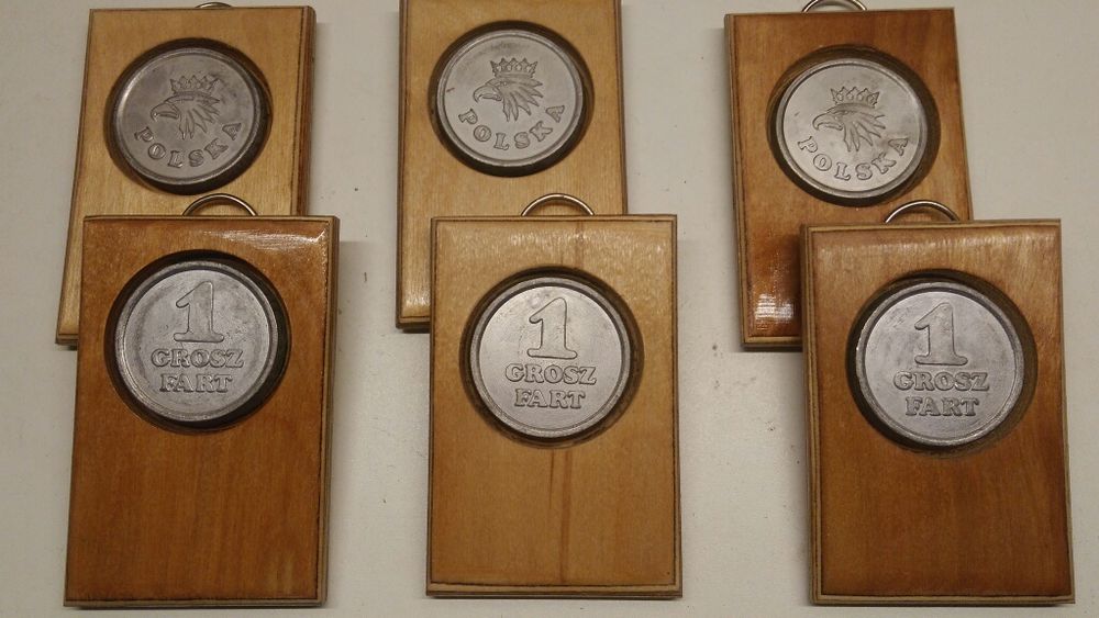 Polska miMedal emblemat godło