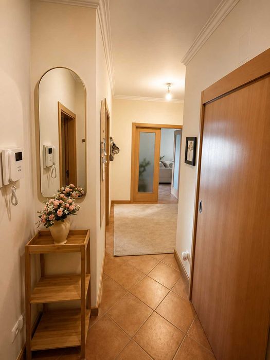 Apartamento T1 com garagem e terraço no Edifício D. João I – Centro de Viseu