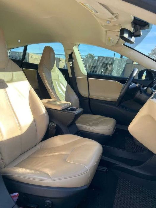 Tesla Model S      2013