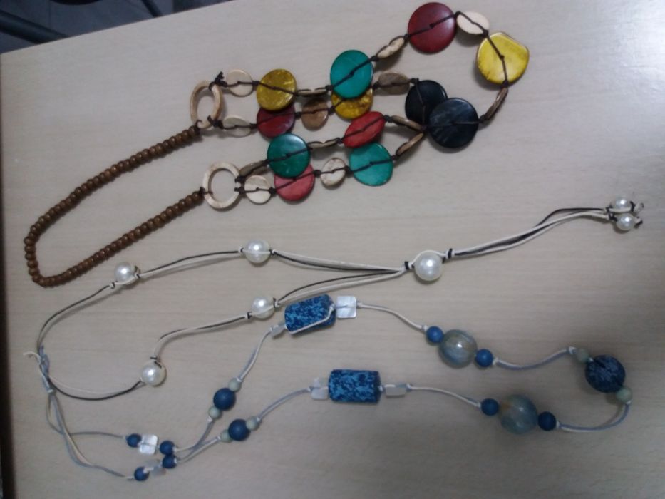 Colares bijuteria