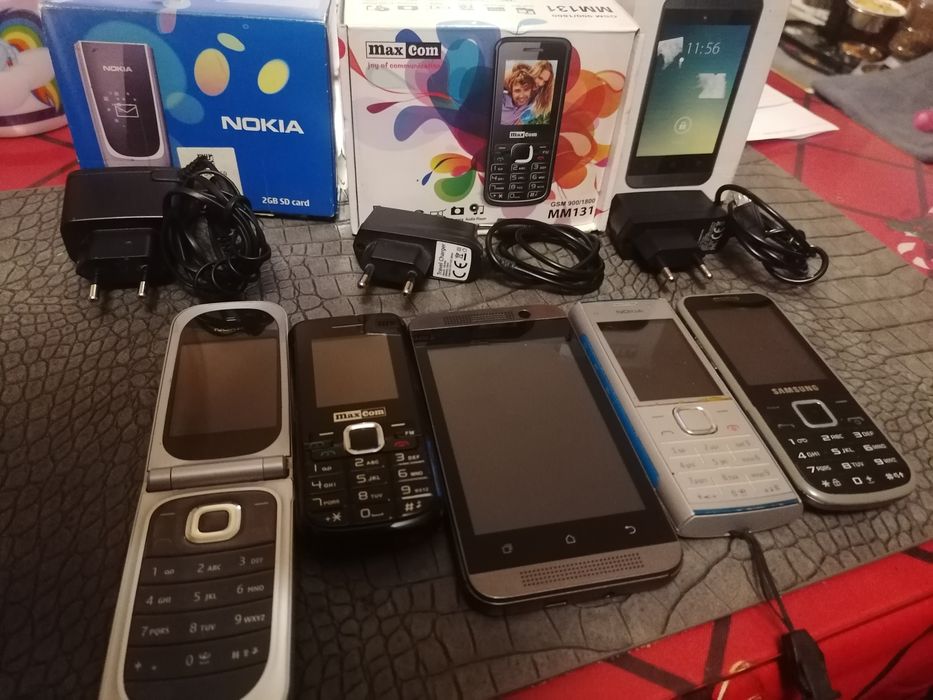 Telefony komórkowe antyki