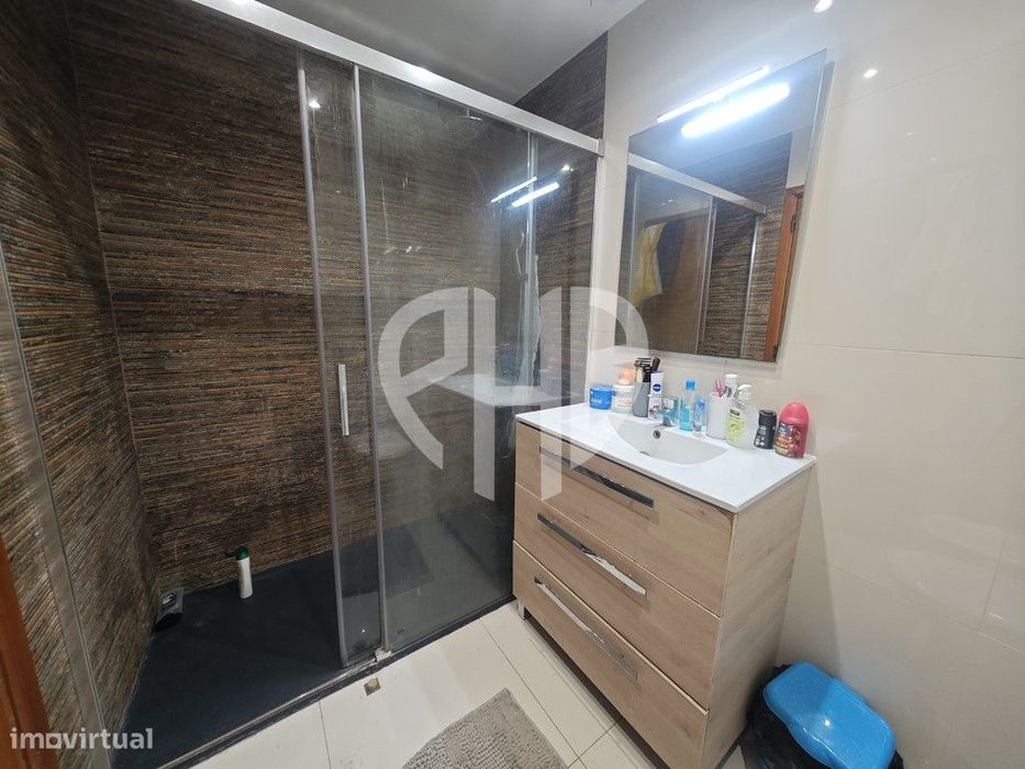 Apartamento T3 para Arrendamento em Fernão Ferro | Avenida dos Redo...