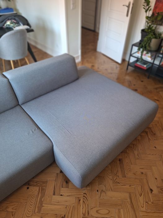 Sofá de 3 a 4 lugares chaise longue cinzento