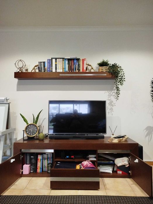 Móvel para televisão