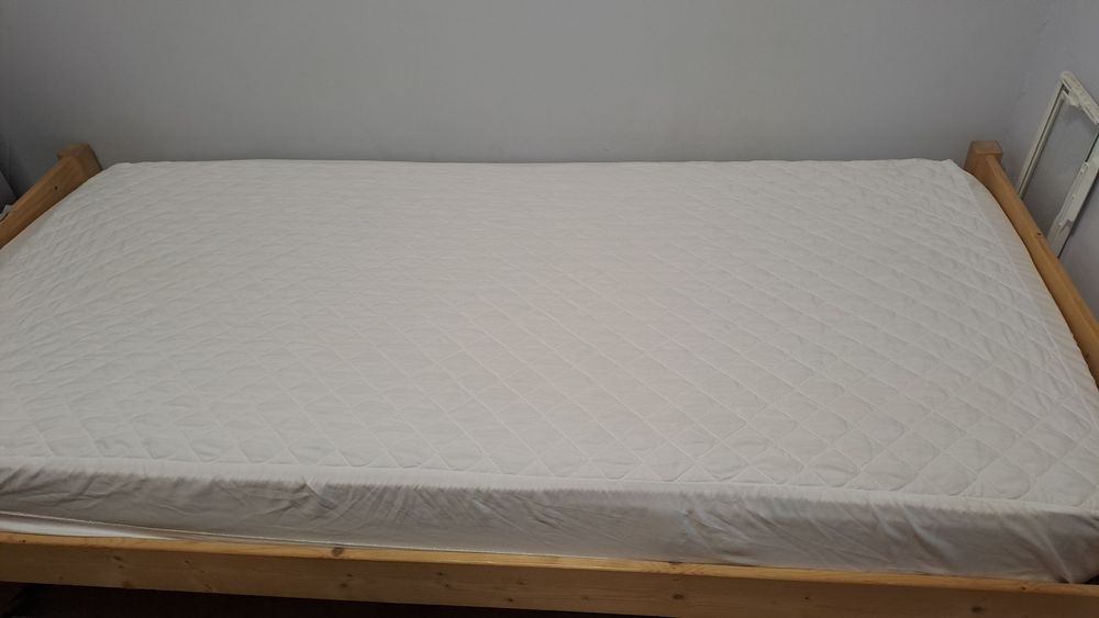 Наматрасник  с  боковушками 90×190