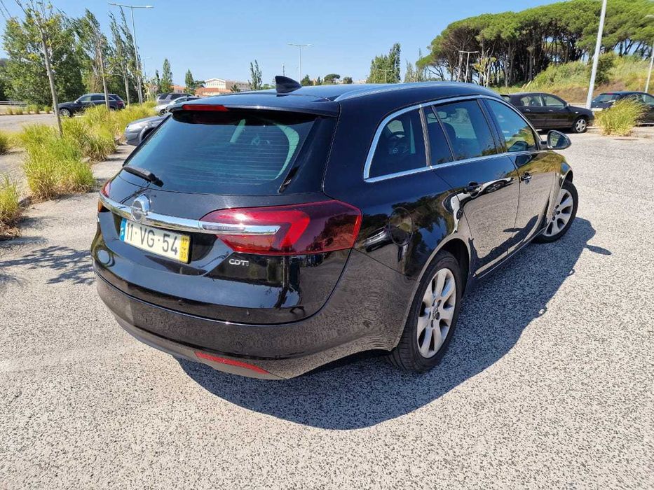 Opel Insignia Sport Tourer - OPORTUNIDADE