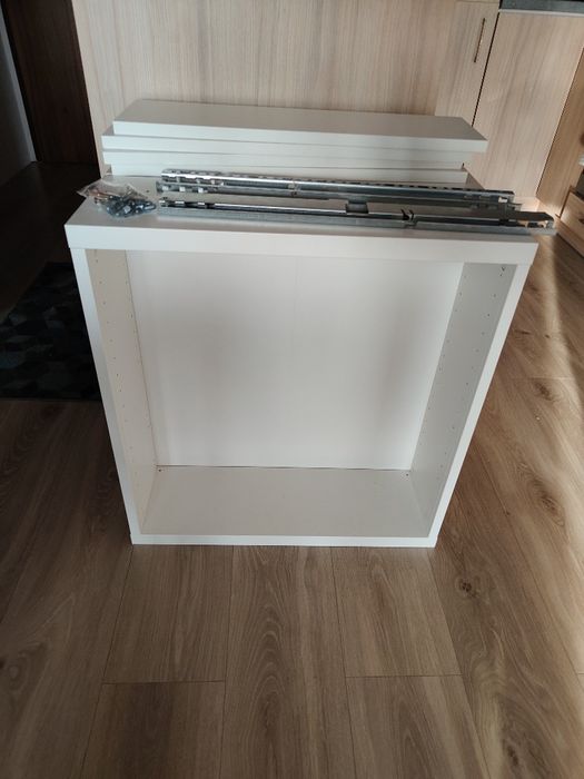 2 x Besta biala, polki, prowadnica  Ikea