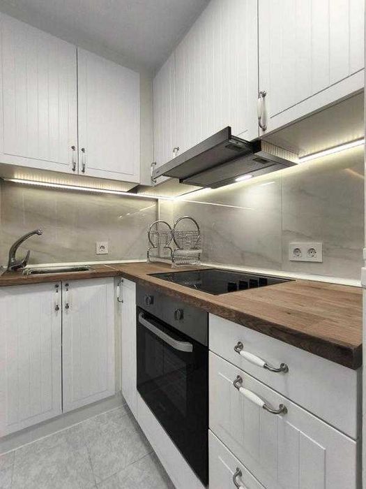 Studio po remoncie, balkon, baseny – Torrevieja