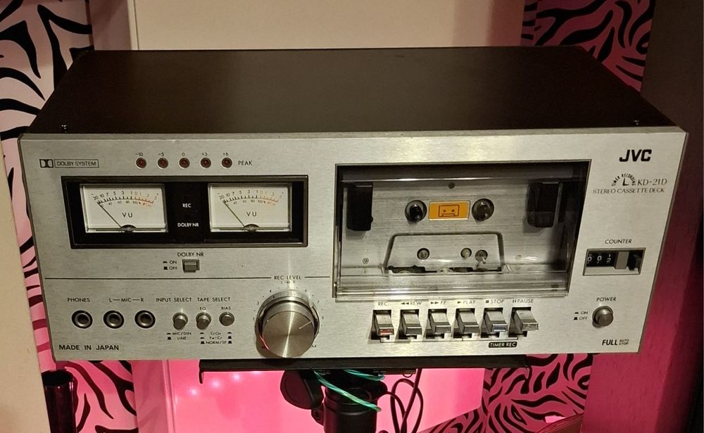 Magnetofon kasetowy JVC