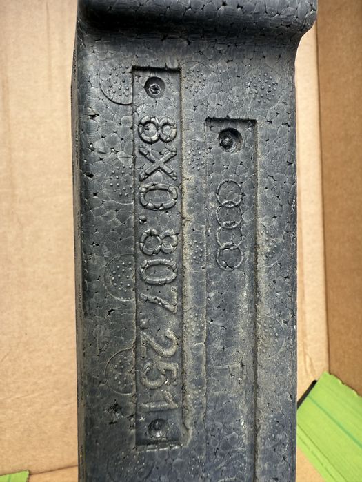 Absorber zderzak przód Audi A1 8X