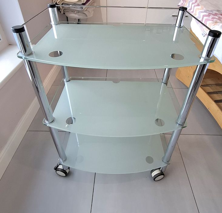 Stolik szklany kosmetyczny