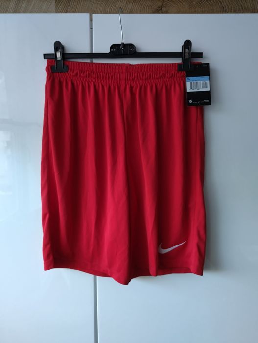 Spodnie krótkie Nike rozmiar M