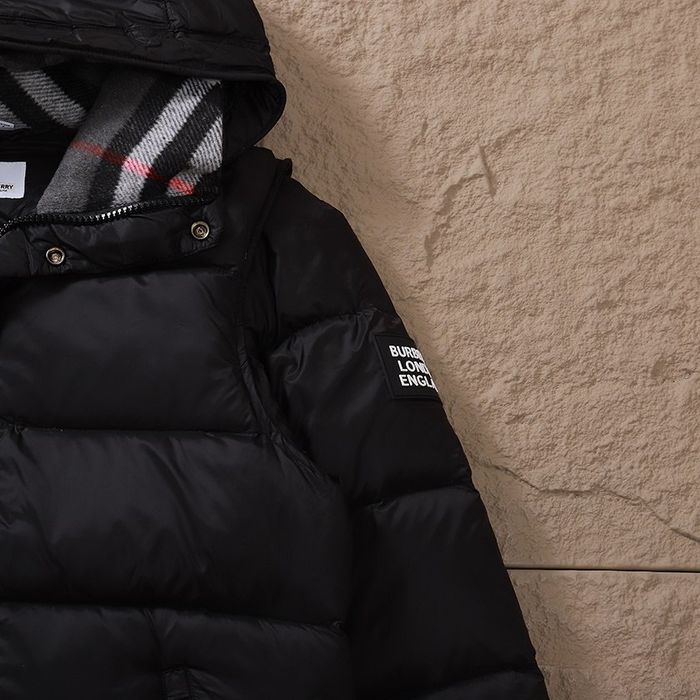 Пуховик Burberry